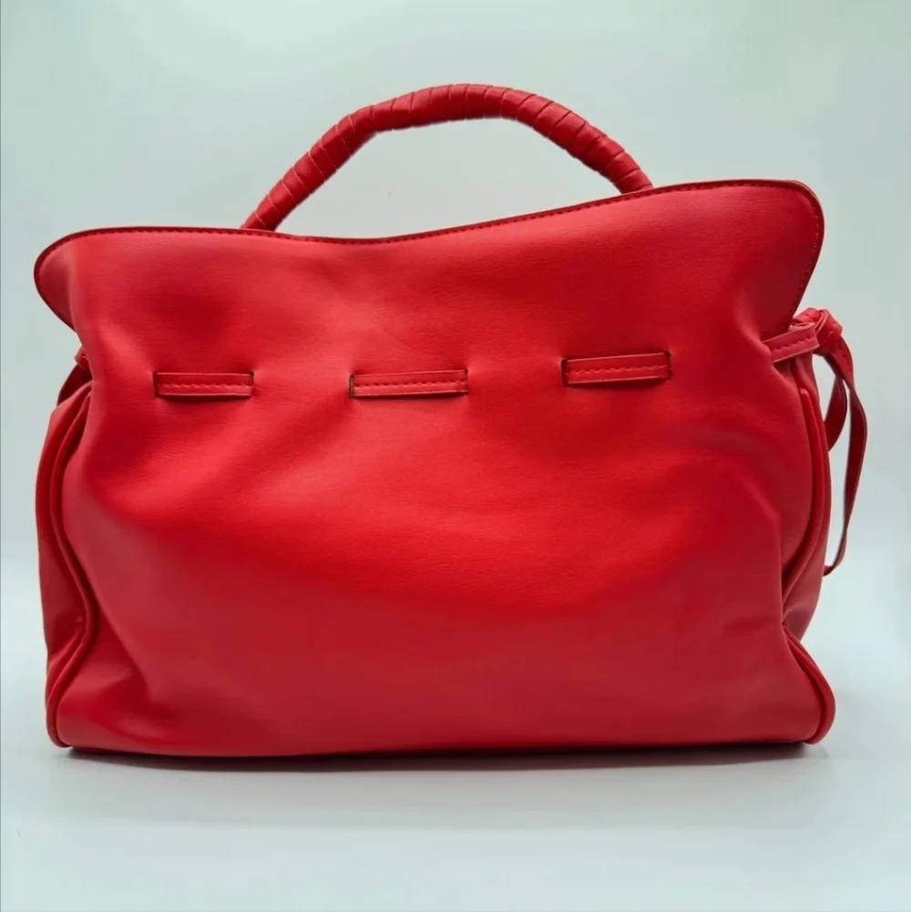 Badgley Mischka Dumpling Handbag NWT In Original Package